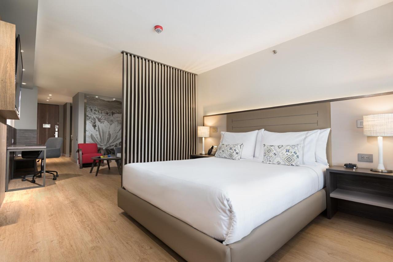 Hotel Habitel Prime Bogota Bagian luar foto