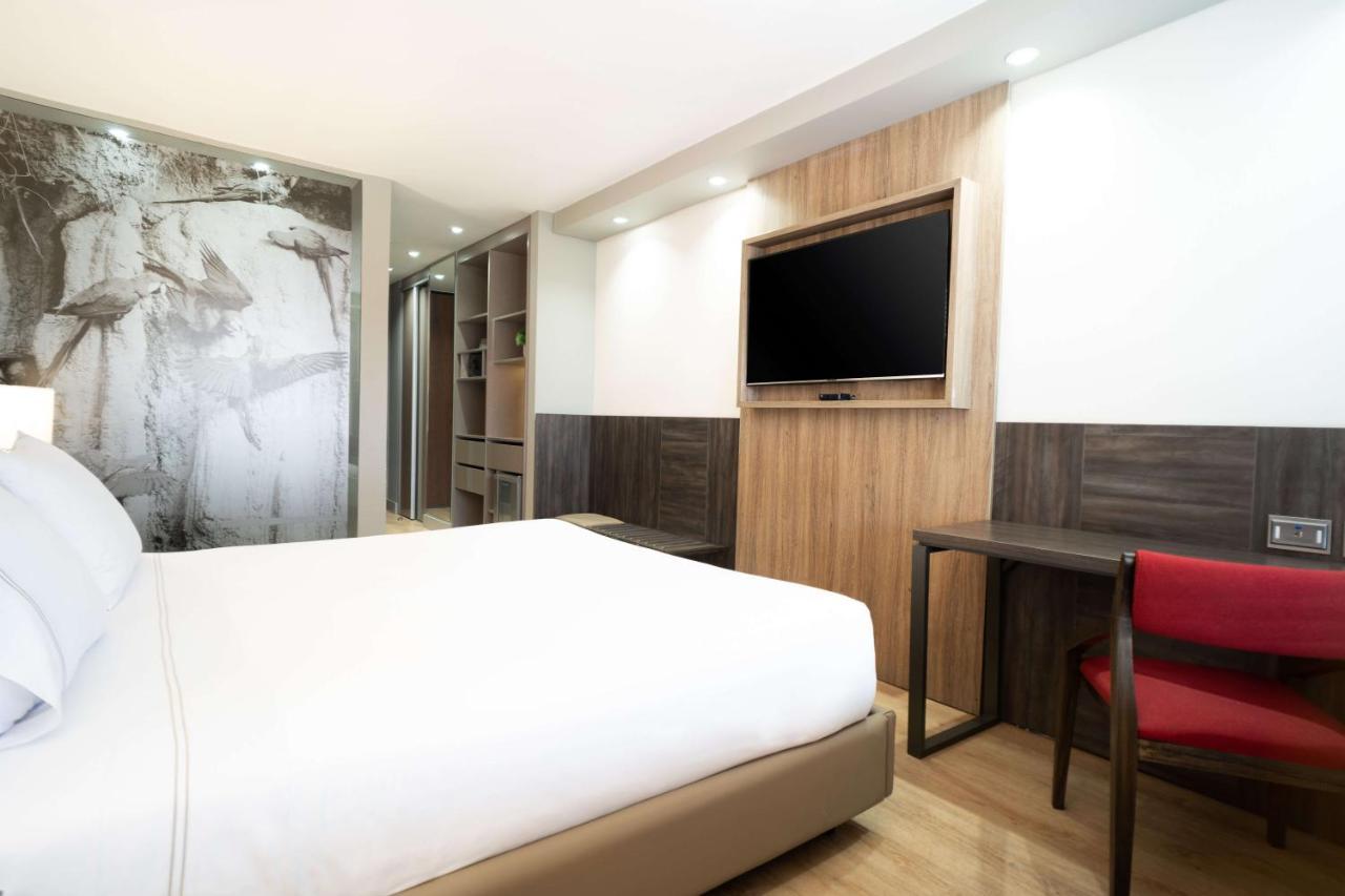 Hotel Habitel Prime Bogota Bagian luar foto