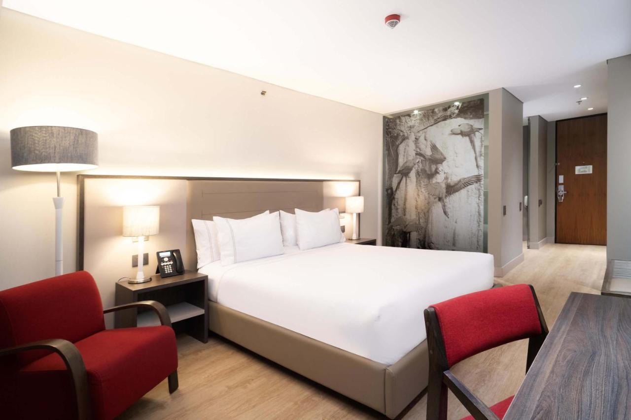 Hotel Habitel Prime Bogota Bagian luar foto