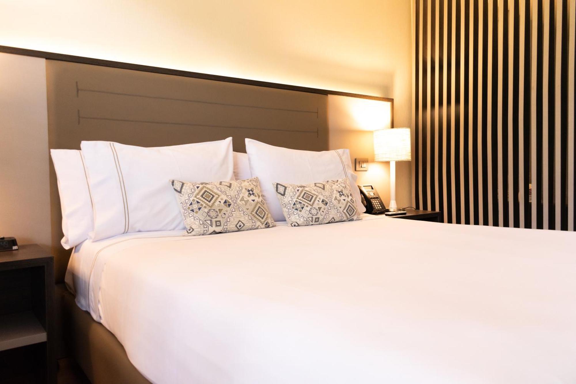 Hotel Habitel Prime Bogota Bagian luar foto