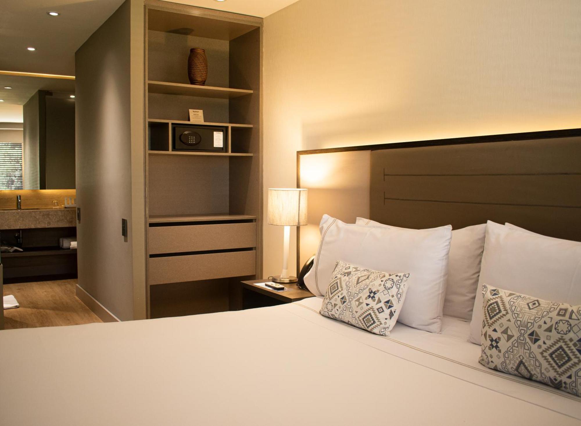 Hotel Habitel Prime Bogota Bagian luar foto