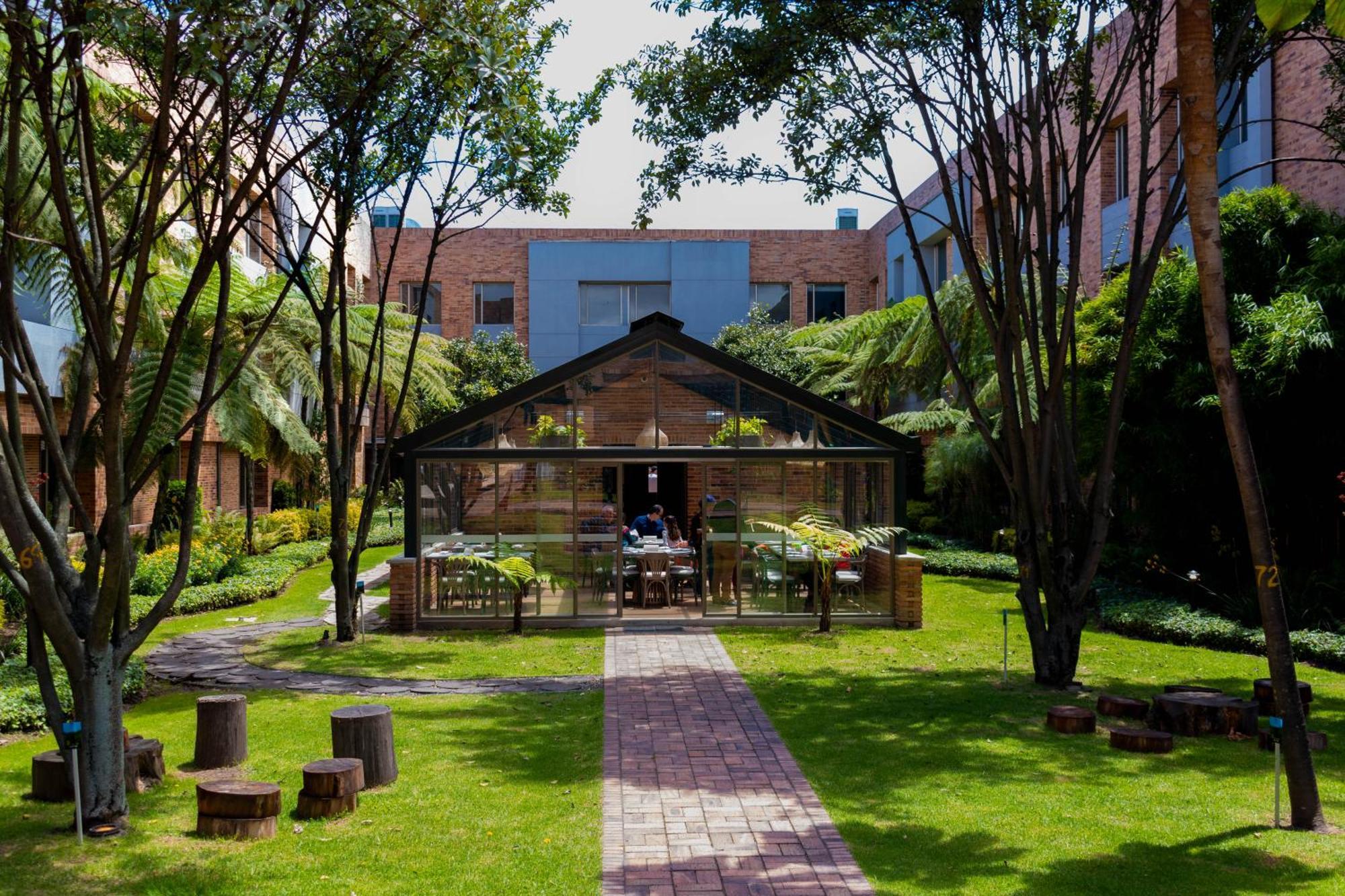 Hotel Habitel Prime Bogota Bagian luar foto