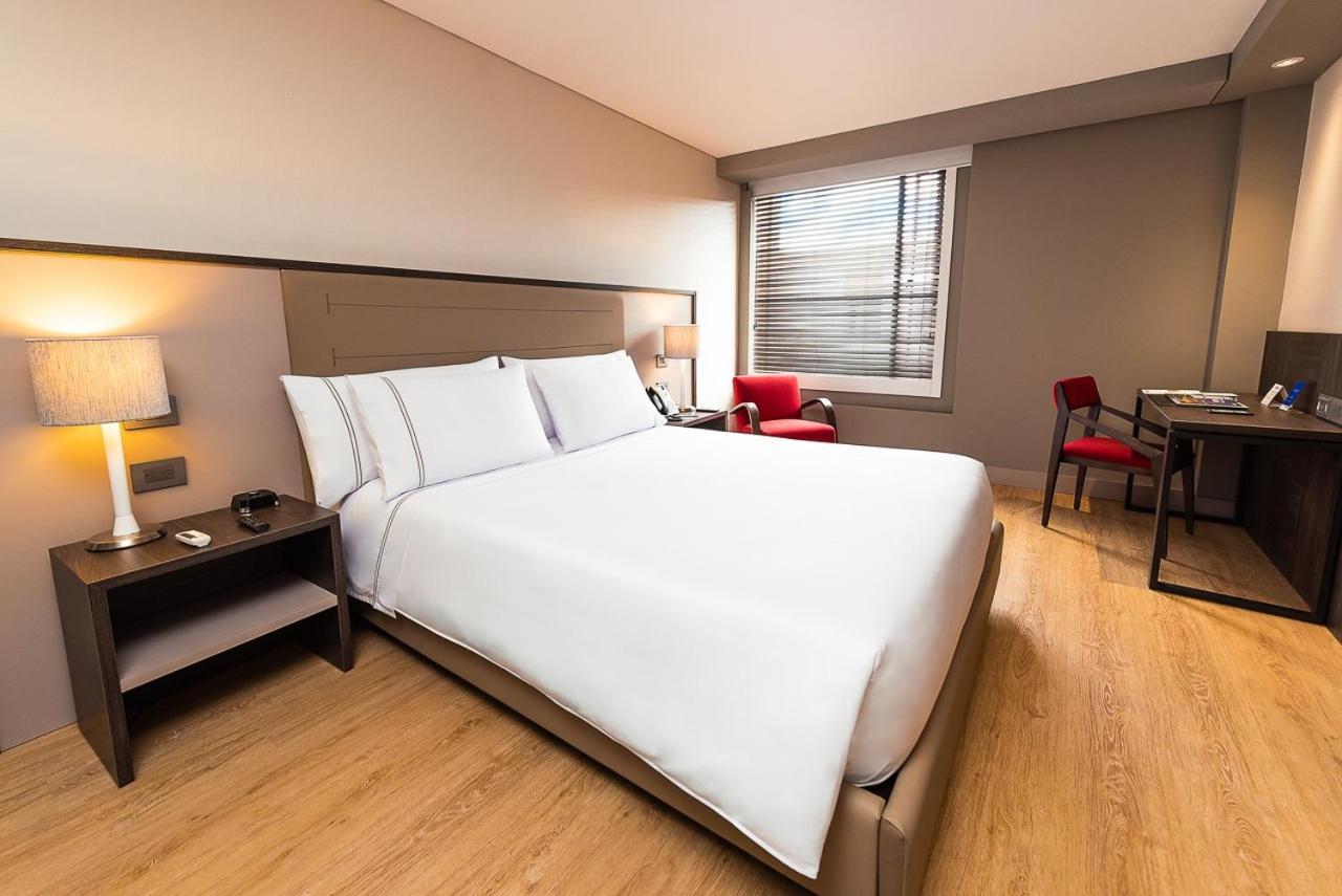 Hotel Habitel Prime Bogota Bagian luar foto