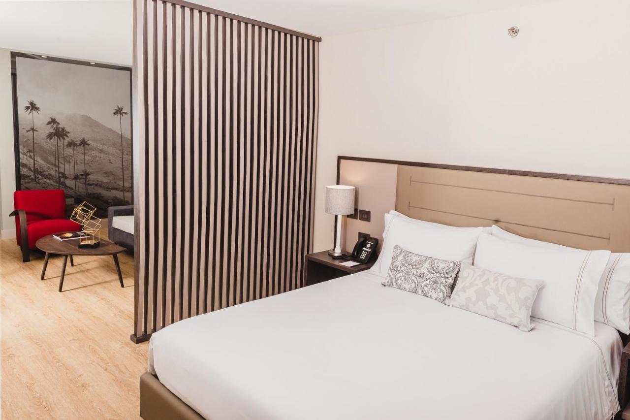 Hotel Habitel Prime Bogota Bagian luar foto