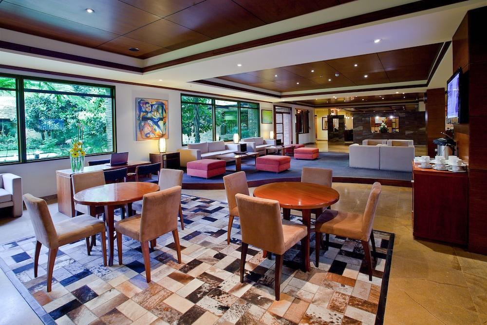 Hotel Habitel Prime Bogota Bagian luar foto